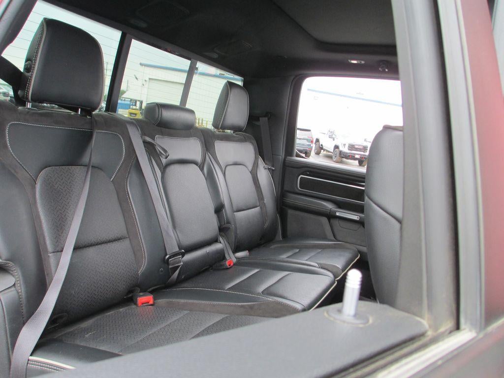 2022 RAM 1500 Laramie Crew Cab 4x4 5'7" Box