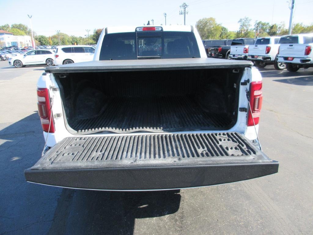 2022 RAM 1500 Laramie Crew Cab 4x4 5'7" Box