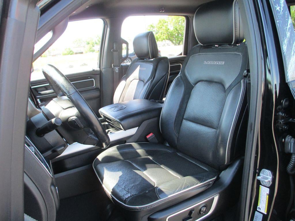 2019 RAM 1500 Laramie Crew Cab 4x4 5'7" Box