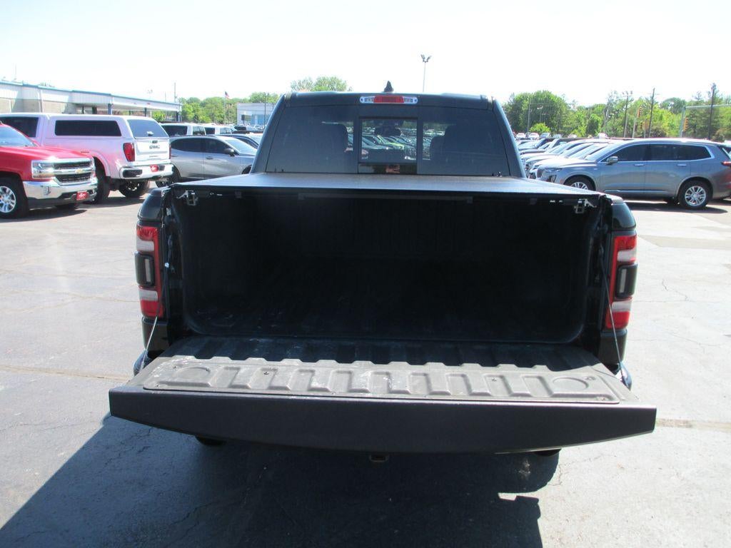 2019 RAM 1500 Laramie Crew Cab 4x4 5'7" Box