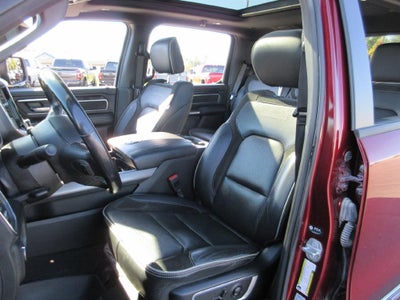 2022 RAM 1500 Laramie Crew Cab 4x4 5'7" Box