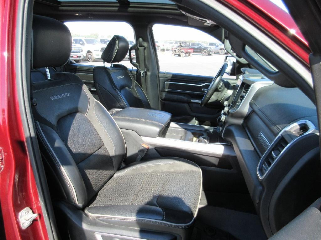 2022 RAM 1500 Laramie Crew Cab 4x4 5'7" Box