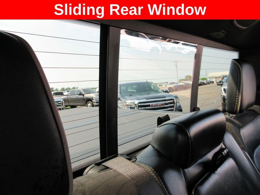 2022 RAM 1500 Laramie Crew Cab 4x4 5'7" Box
