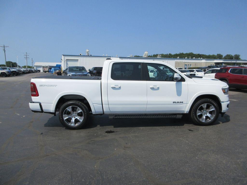 2022 RAM 1500 Laramie Crew Cab 4x4 5'7" Box