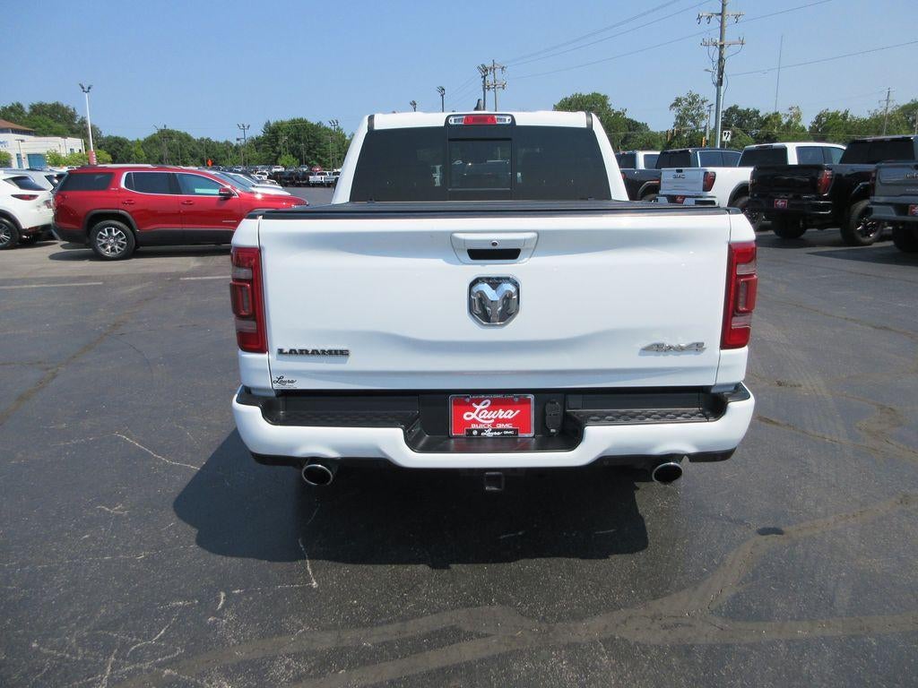 2022 RAM 1500 Laramie Crew Cab 4x4 5'7" Box