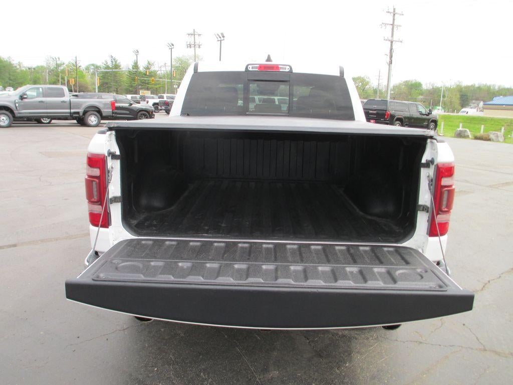 2021 RAM 1500 Laramie Crew Cab 4x4 5'7" Box
