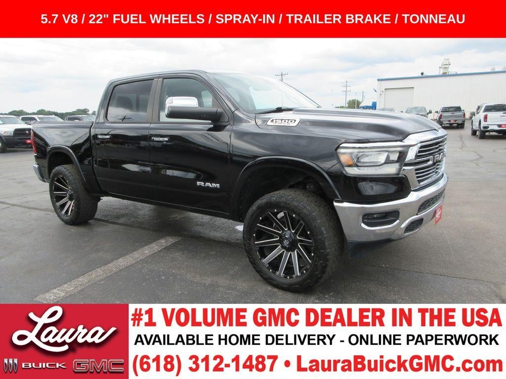 2020 RAM 1500 Laramie Crew Cab 4x4 5'7" Box