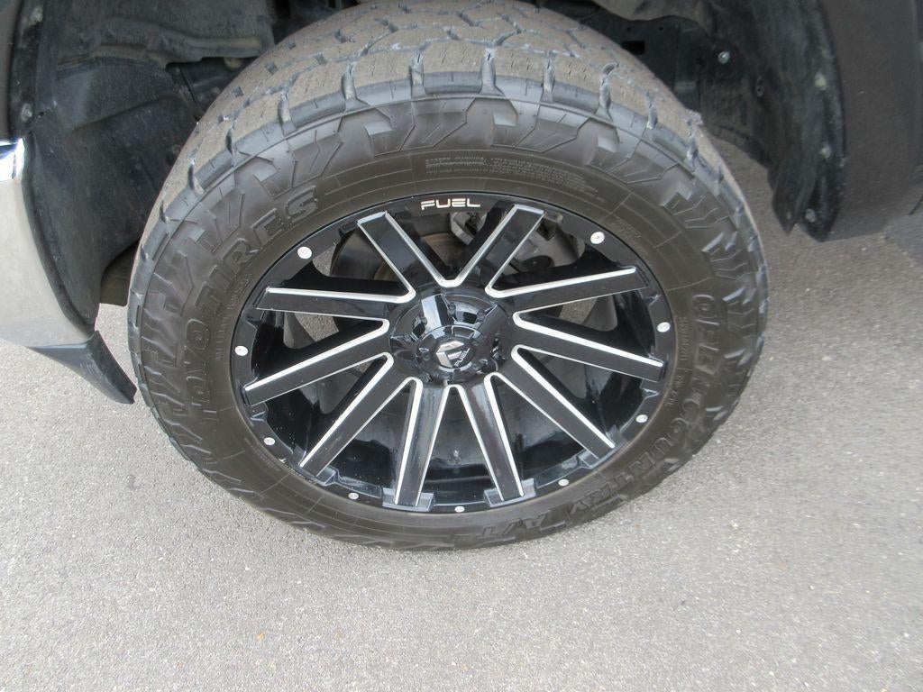 2020 RAM 1500 Laramie Crew Cab 4x4 5'7" Box