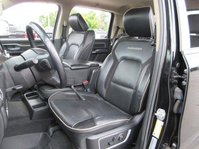 2020 RAM 1500 Laramie Crew Cab 4x4 5'7" Box