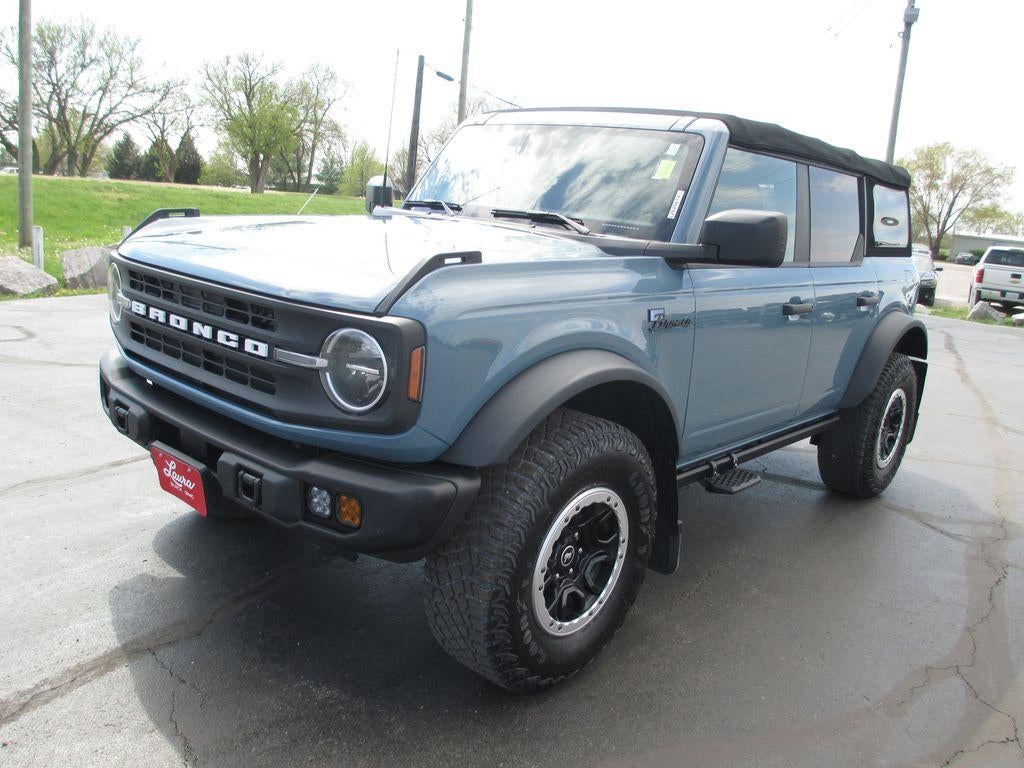 2022 Ford Bronco Base