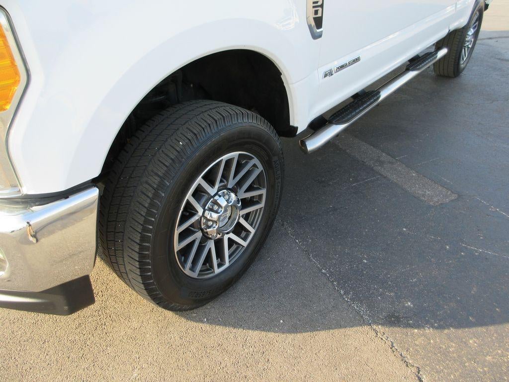 2017 Ford Super Duty F-250 SRW Lariat