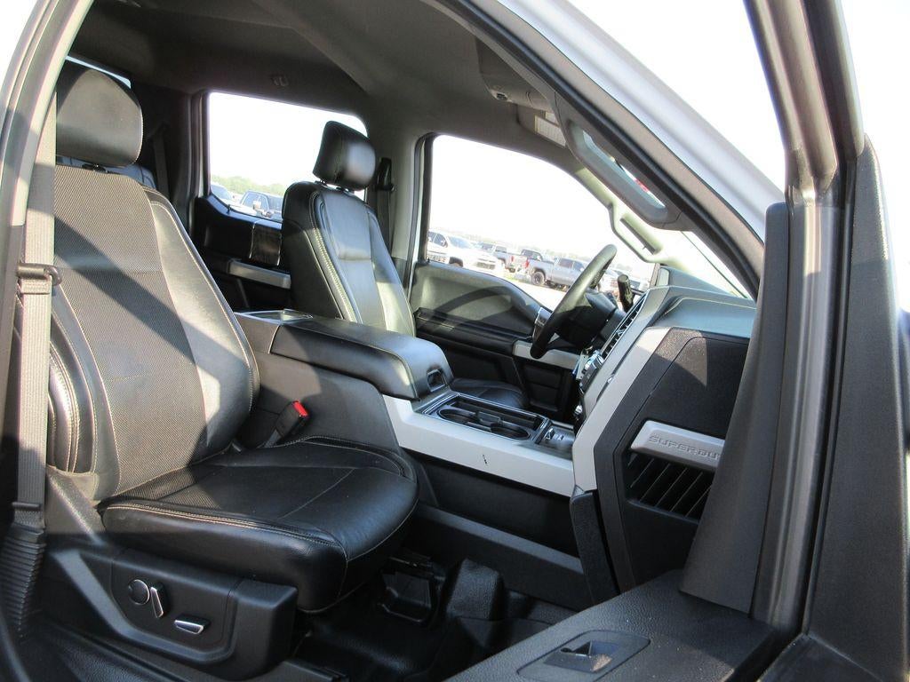 2017 Ford Super Duty F-250 SRW Lariat