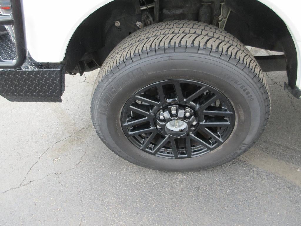 2022 Ford F-350 LARIAT