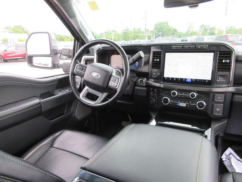 2023 Ford F-350 LARIAT