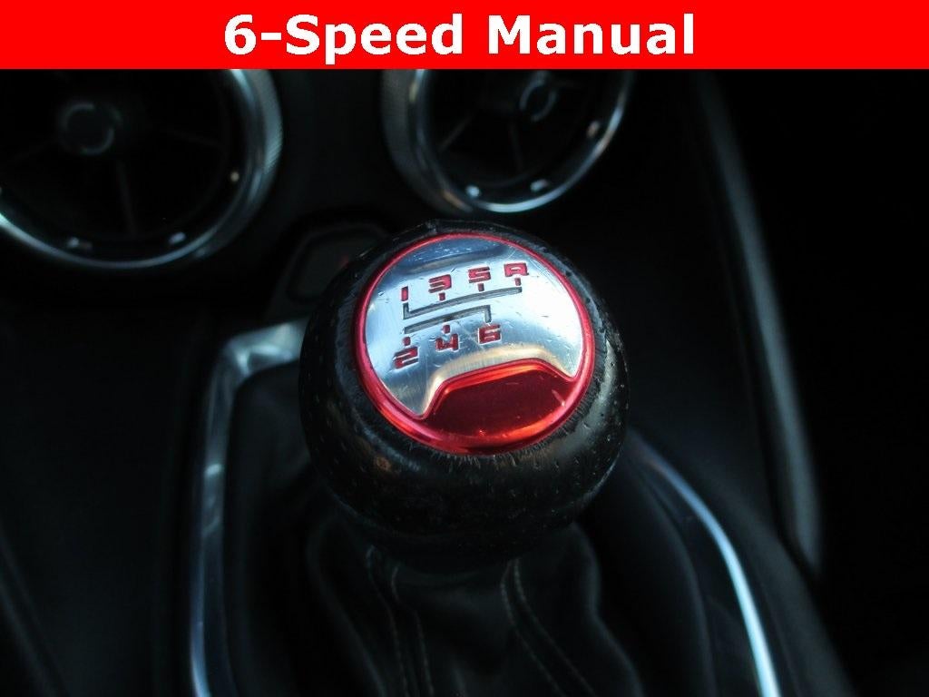 2022 Chevrolet Camaro LT1