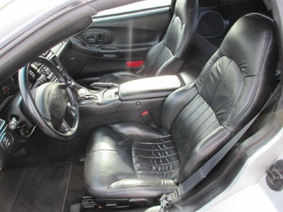 2000 Chevrolet Corvette Base