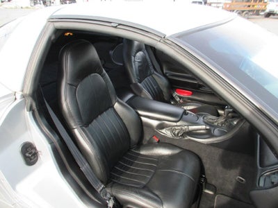 2000 Chevrolet Corvette Base