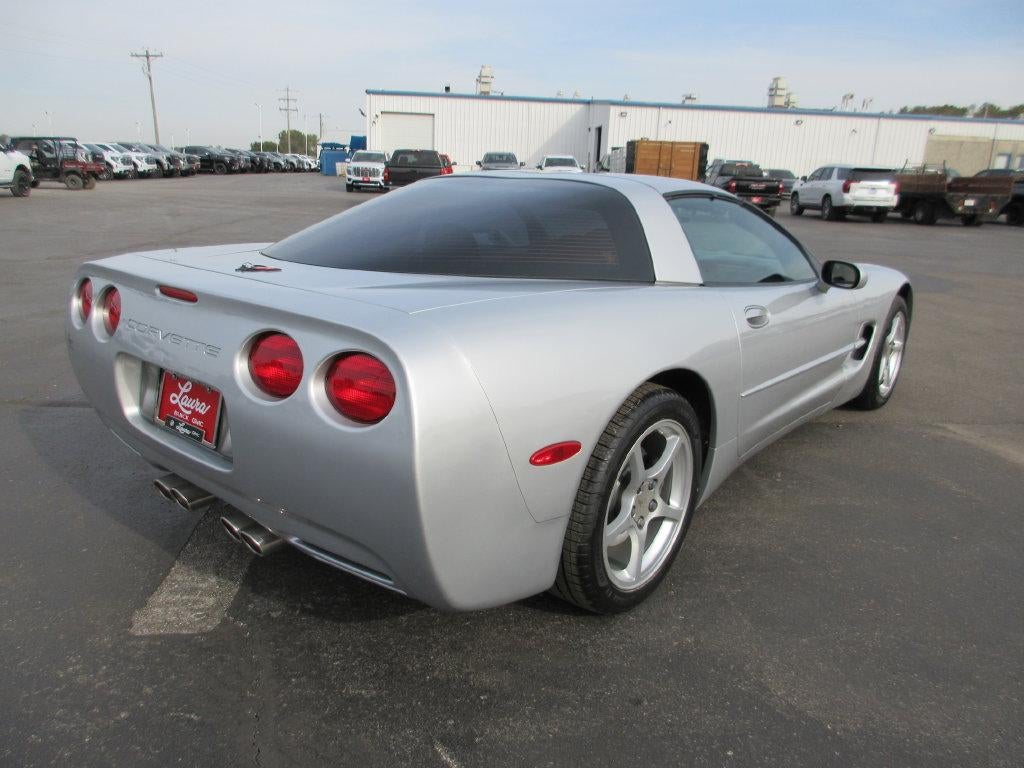2000 Chevrolet Corvette Base