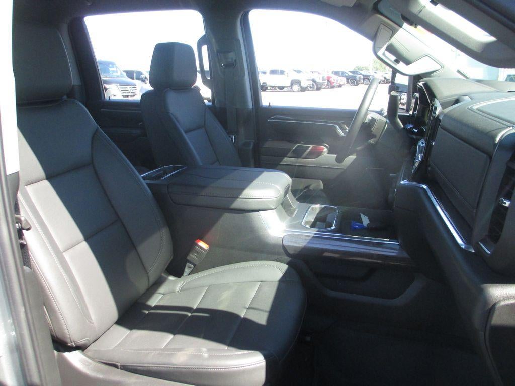 2025 Chevrolet Silverado 3500 HD LTZ DRW