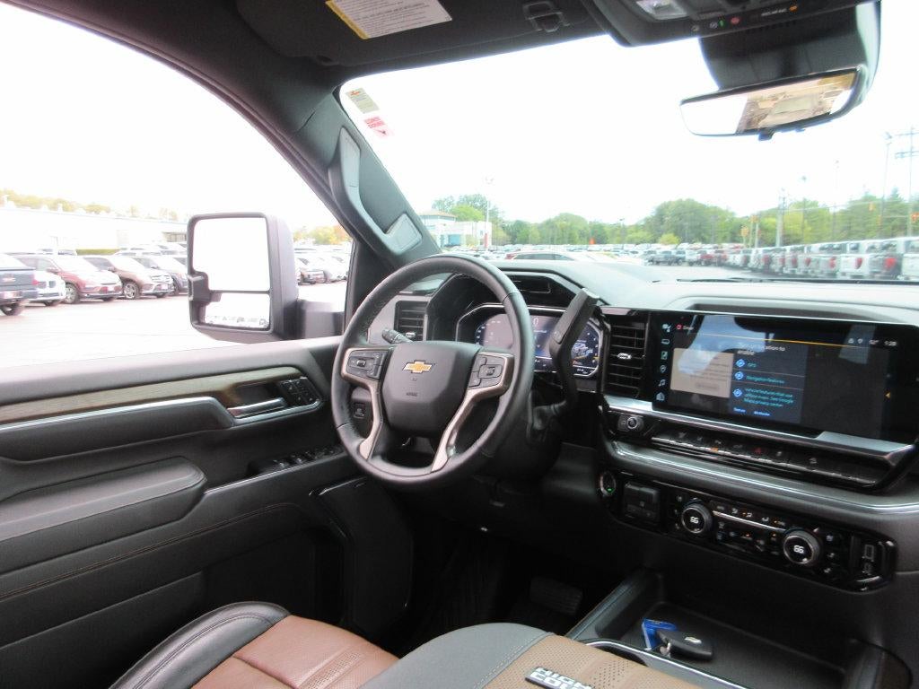 2024 Chevrolet Silverado 3500 HD High Country