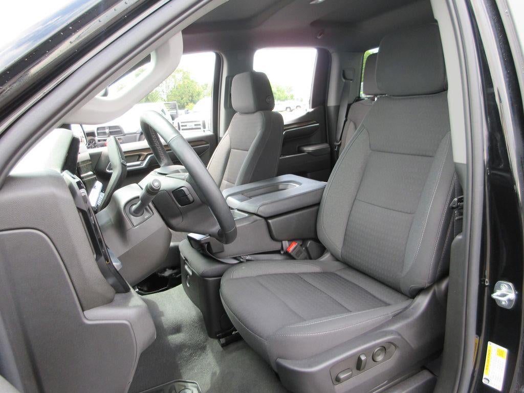 2023 Chevrolet Silverado 1500 LT - Photo 17