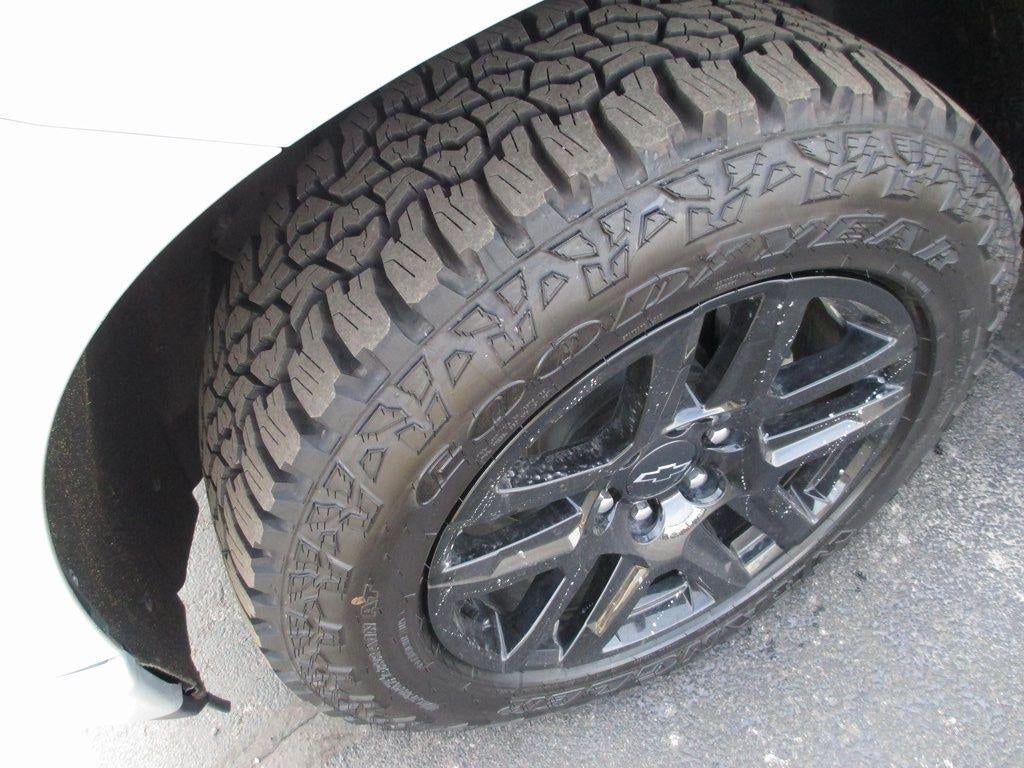 2021 Chevrolet Silverado 1500 Custom Rally Edition