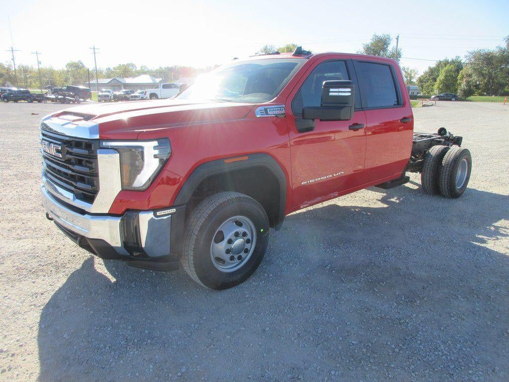 2026 GMC Sierra 3500 HD Chassis Cab Pro