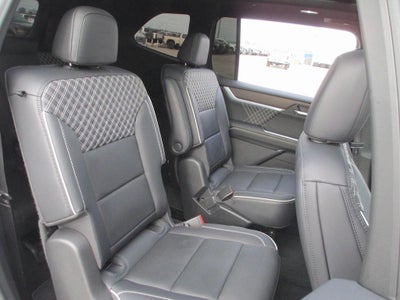 2024 GMC Acadia Denali