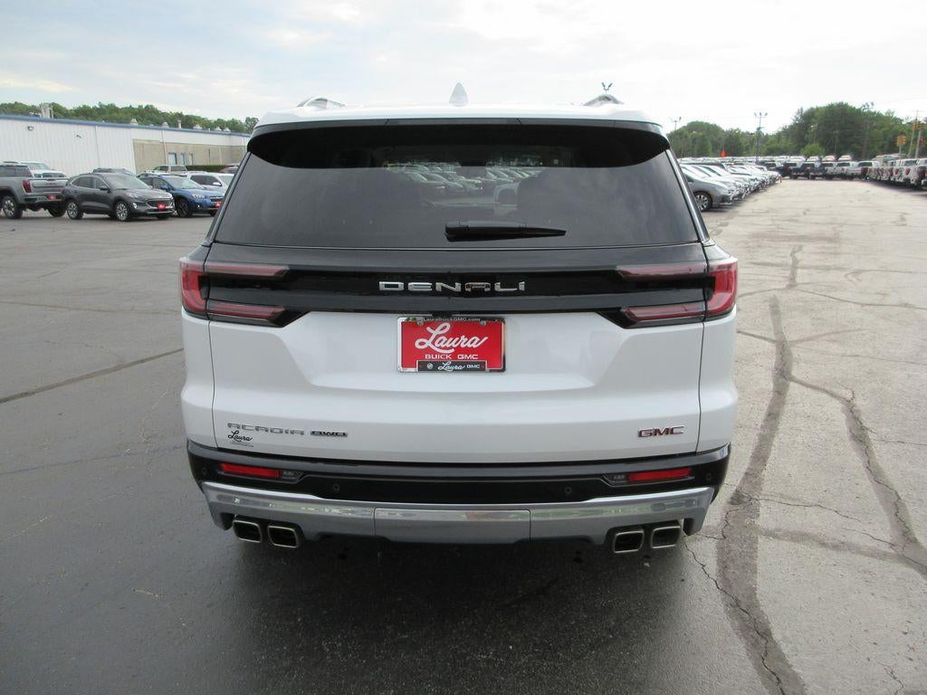 2025 GMC Acadia Denali