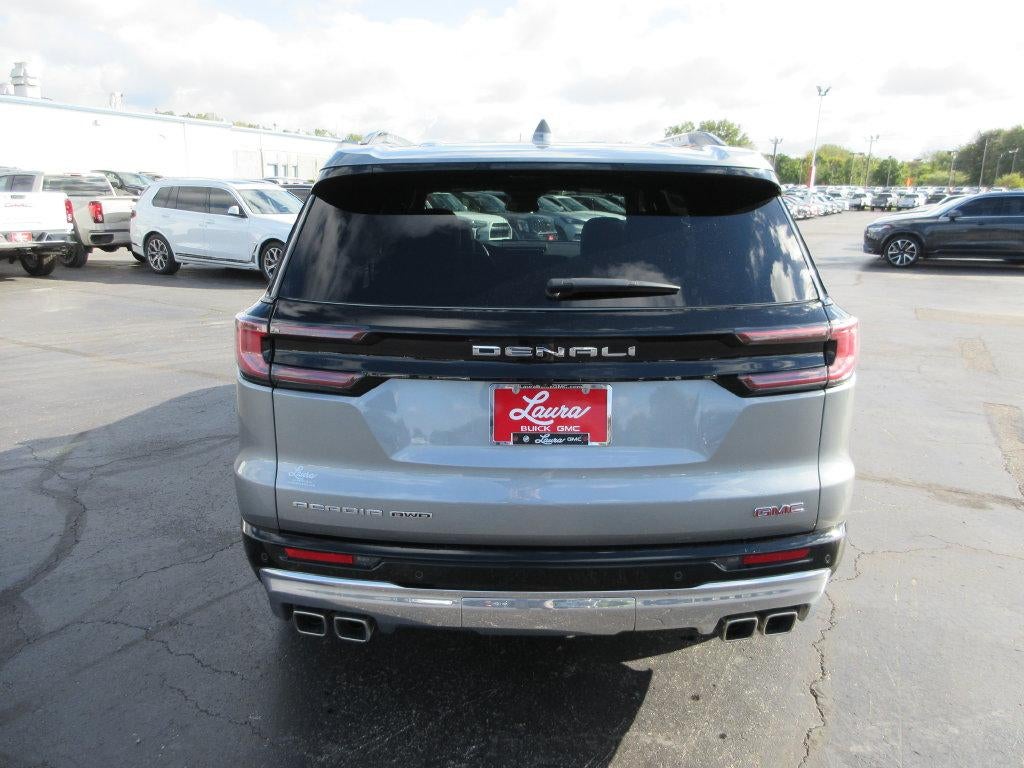 2025 GMC Acadia Denali