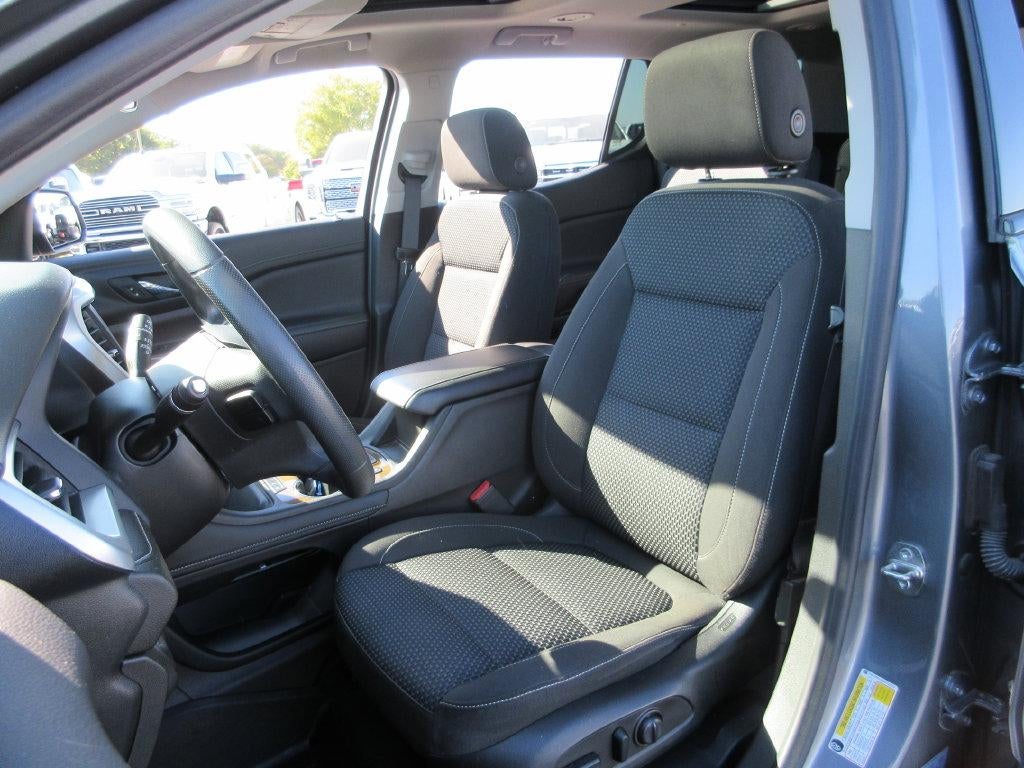 2022 GMC Acadia SLE
