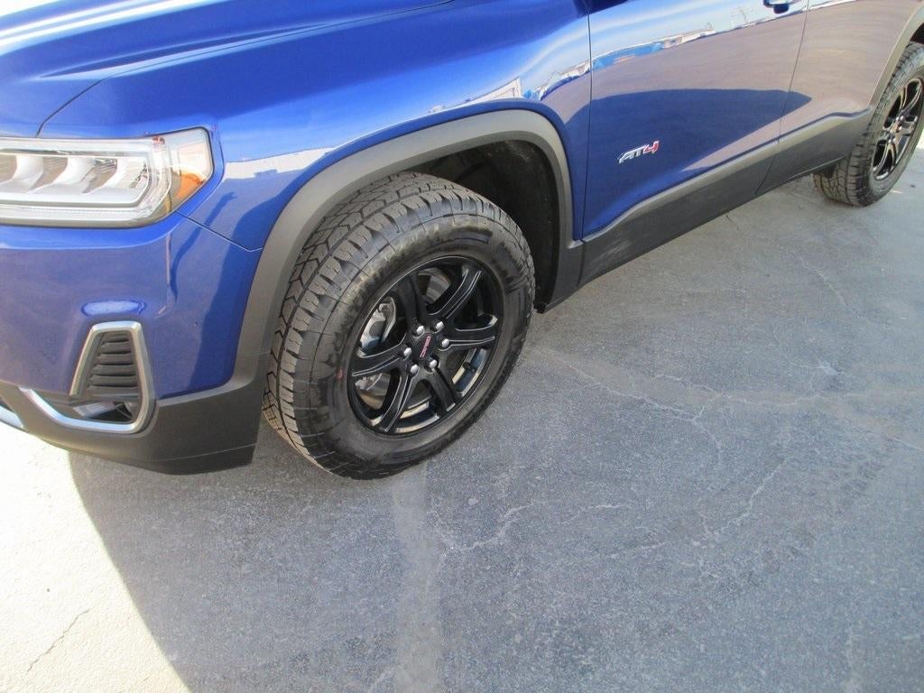 2023 GMC Acadia AT4
