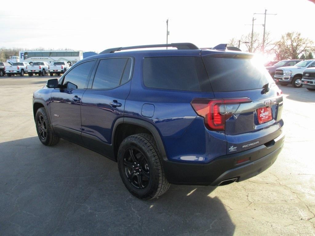 2023 GMC Acadia AT4
