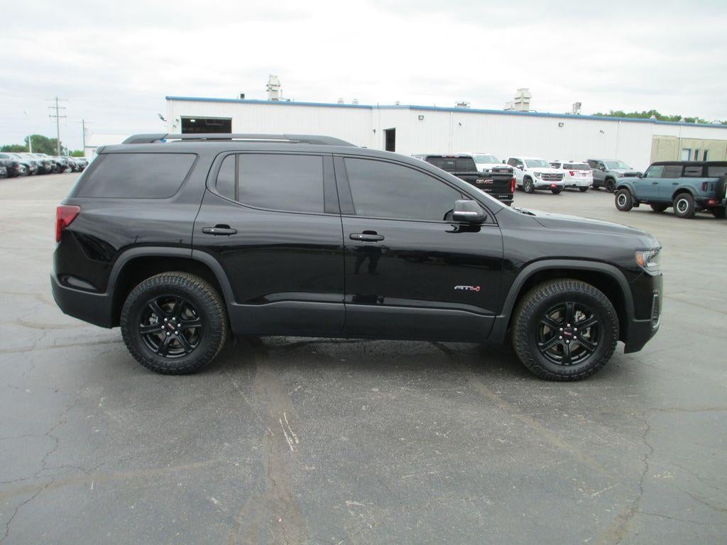 2023 GMC Acadia AT4