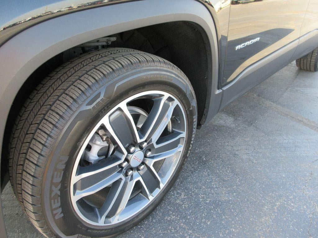 2022 GMC Acadia SLT