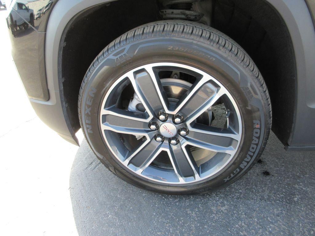 2022 GMC Acadia SLT