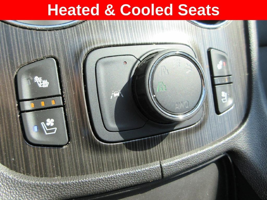 2022 GMC Acadia SLT