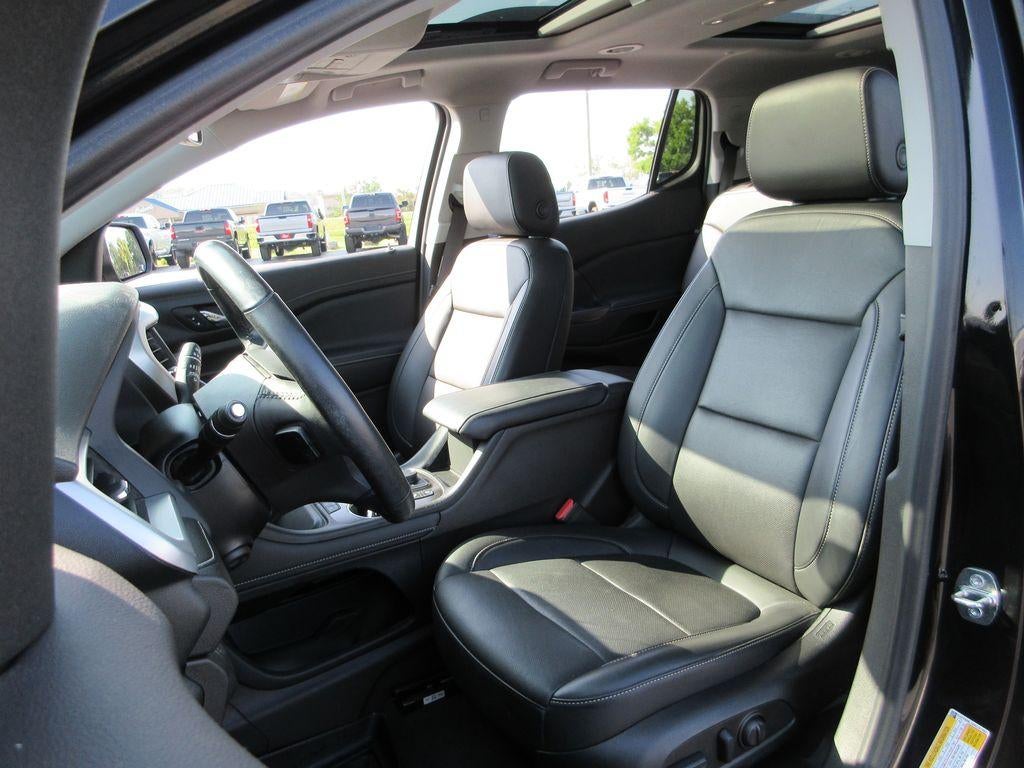 2022 GMC Acadia SLT