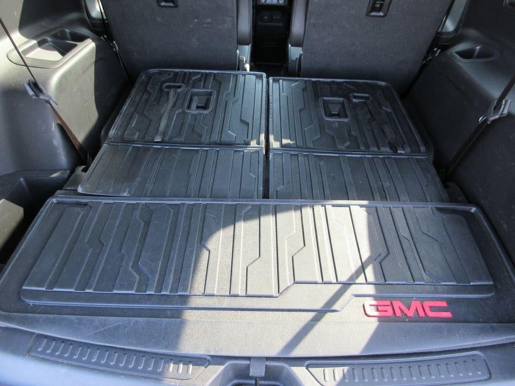 2022 GMC Acadia SLT