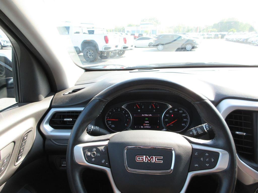 2022 GMC Acadia SLT
