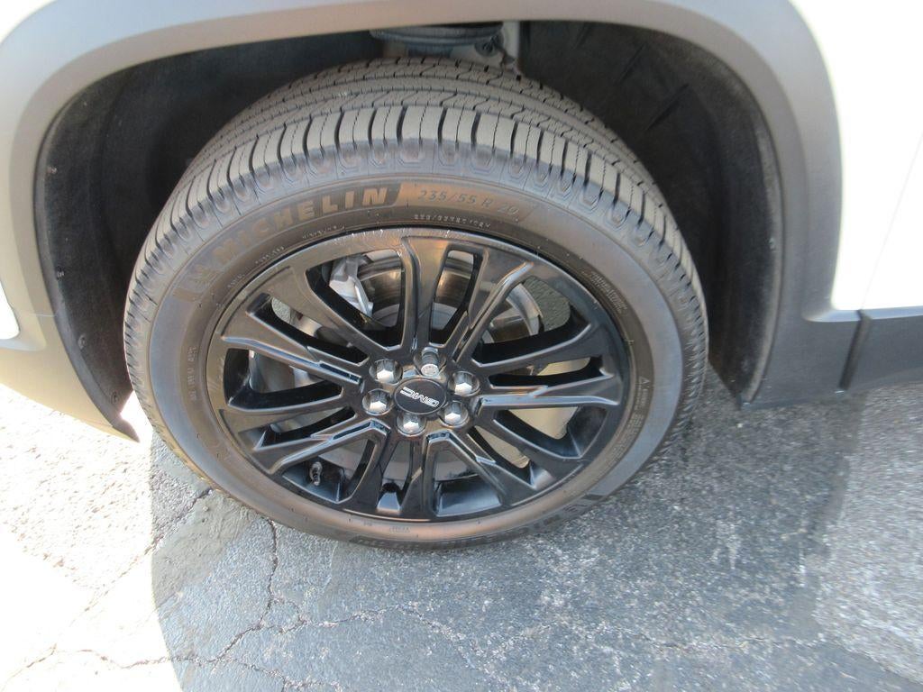 2022 GMC Acadia SLT