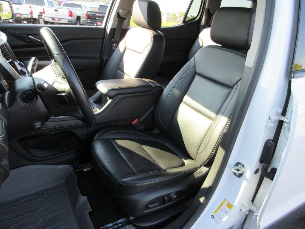 2022 GMC Acadia SLT