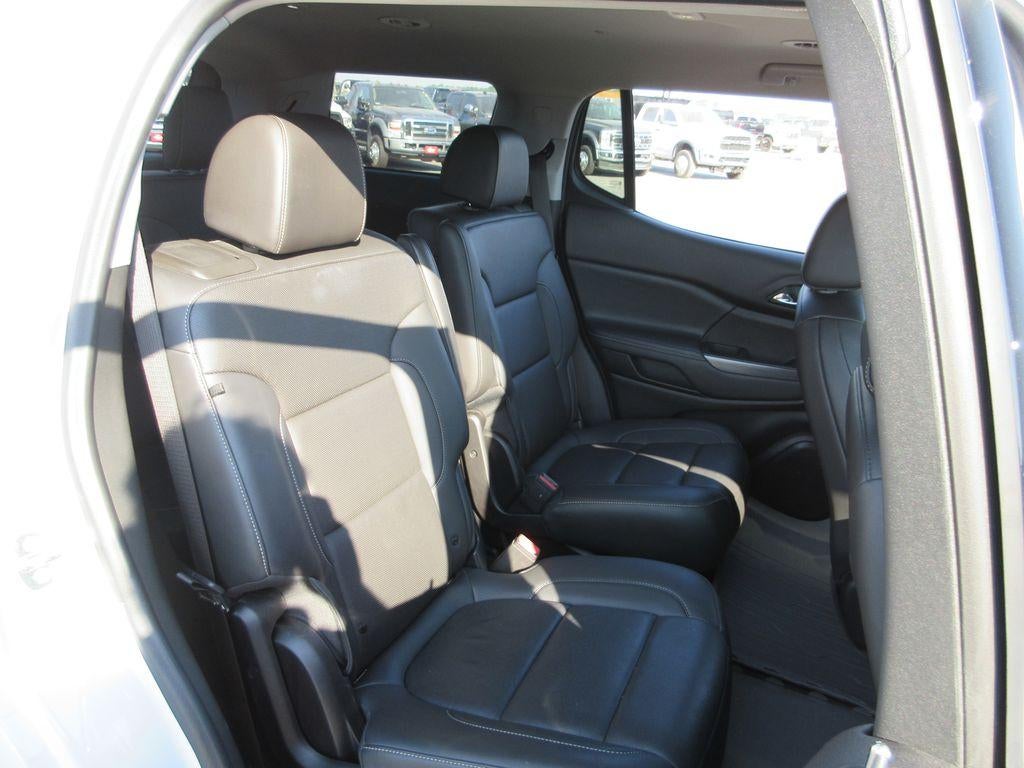 2022 GMC Acadia SLT