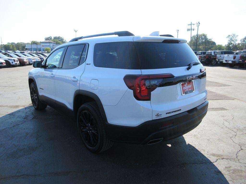 2022 GMC Acadia SLT
