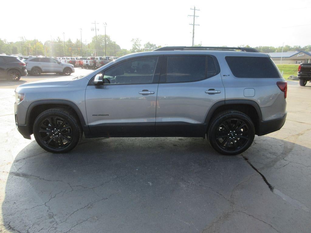 2022 GMC Acadia SLT