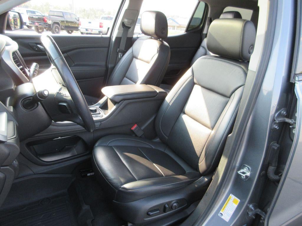 2022 GMC Acadia SLT