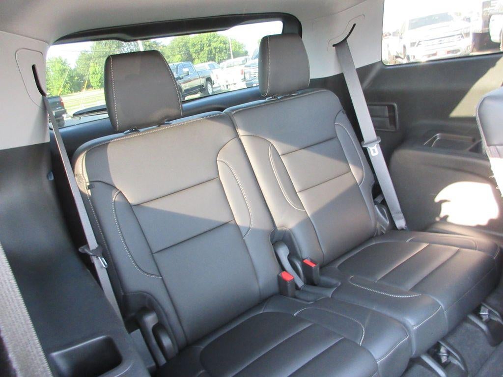 2022 GMC Acadia SLT