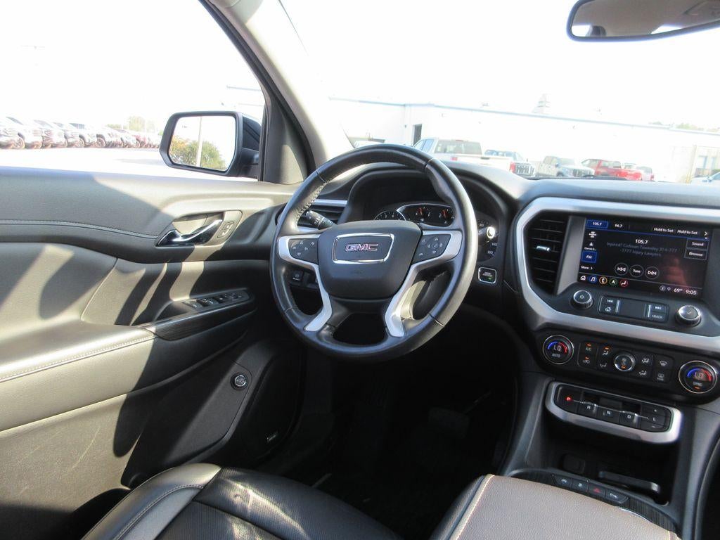 2022 GMC Acadia SLT