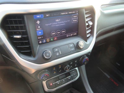 2022 GMC Acadia SLT