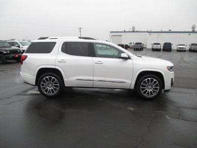 2023 GMC Acadia Denali